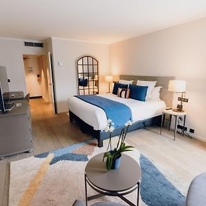 Deluxe Zimmer mit Kingsize-Bett